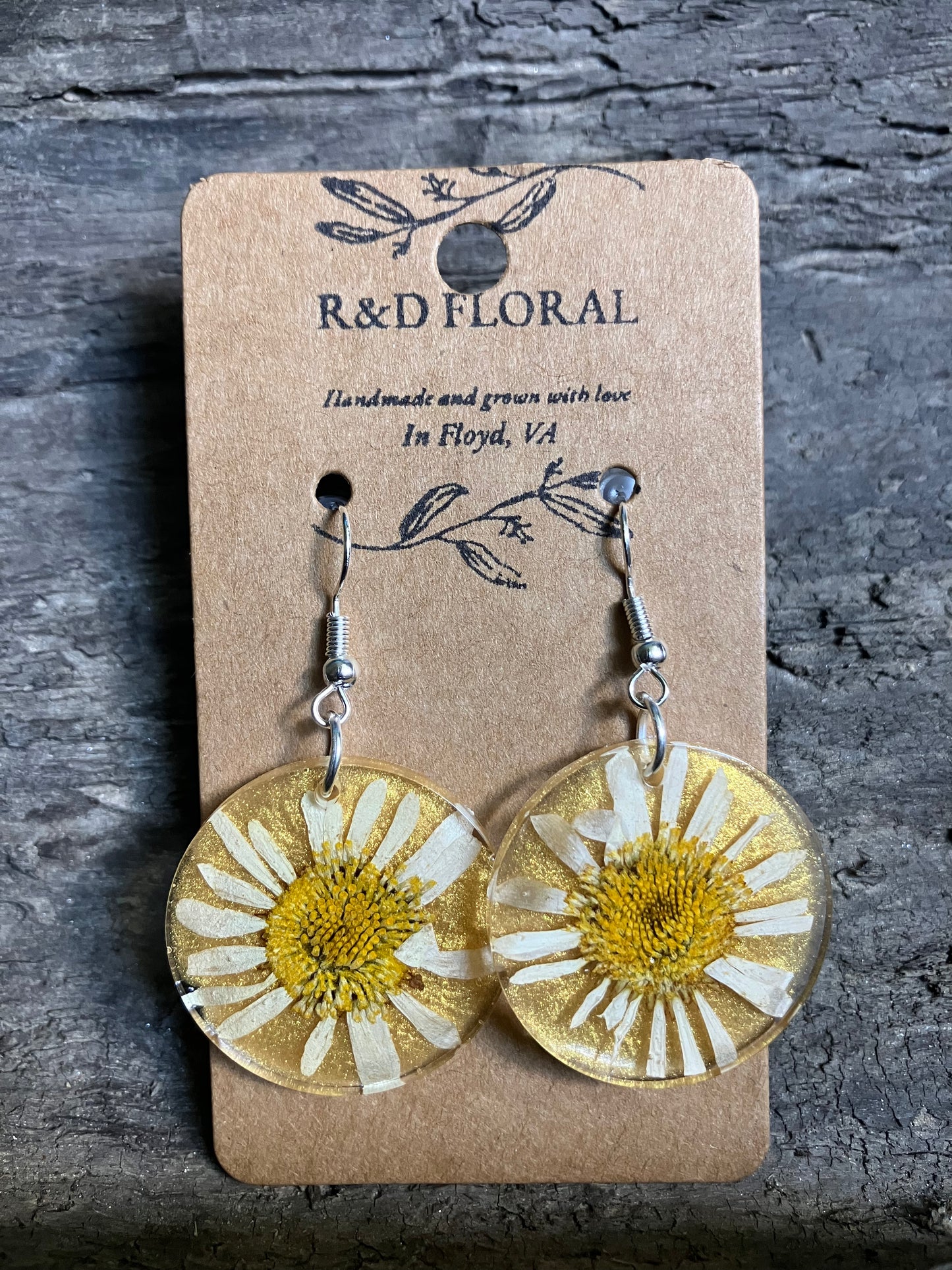 Daisy Gold earring