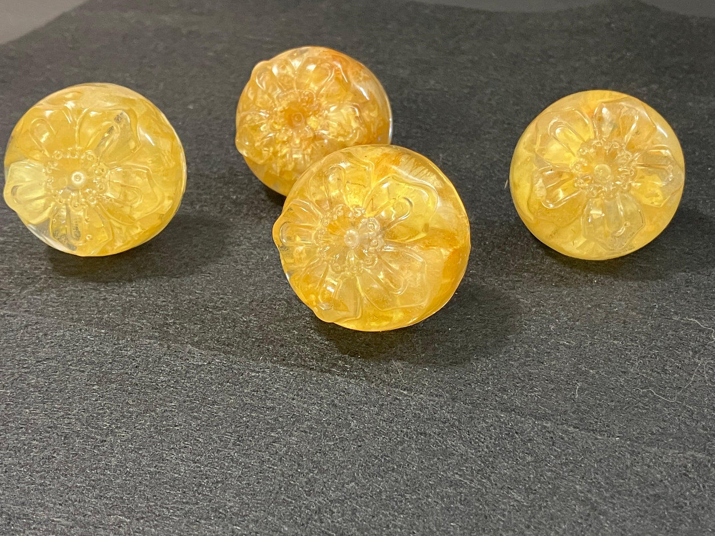 Pansy Resin Drawer knobs