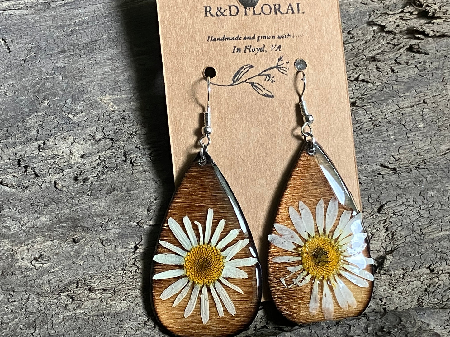 Leucanthemum Dark wood Earring