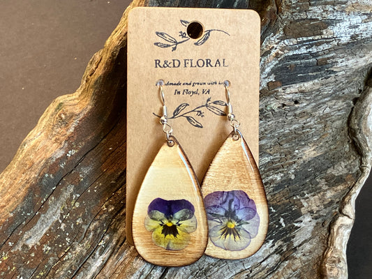 Blue hue Pansy earrings