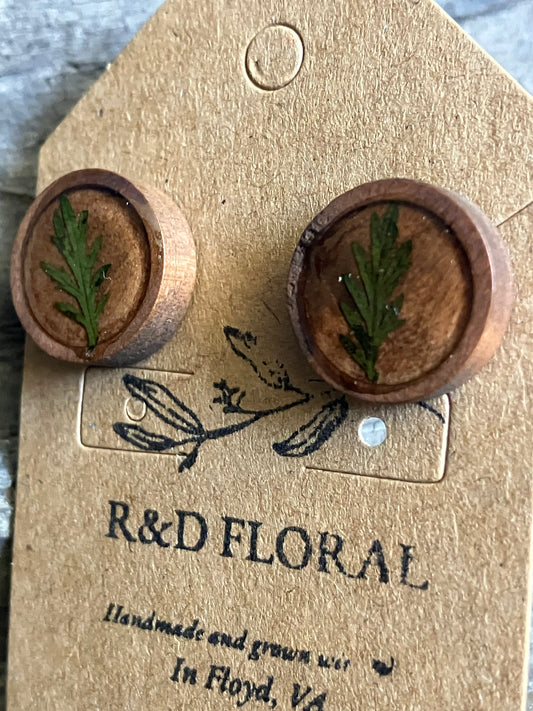 Wormwood Wooden Studs