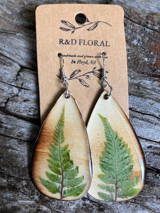Large wood Fern earring