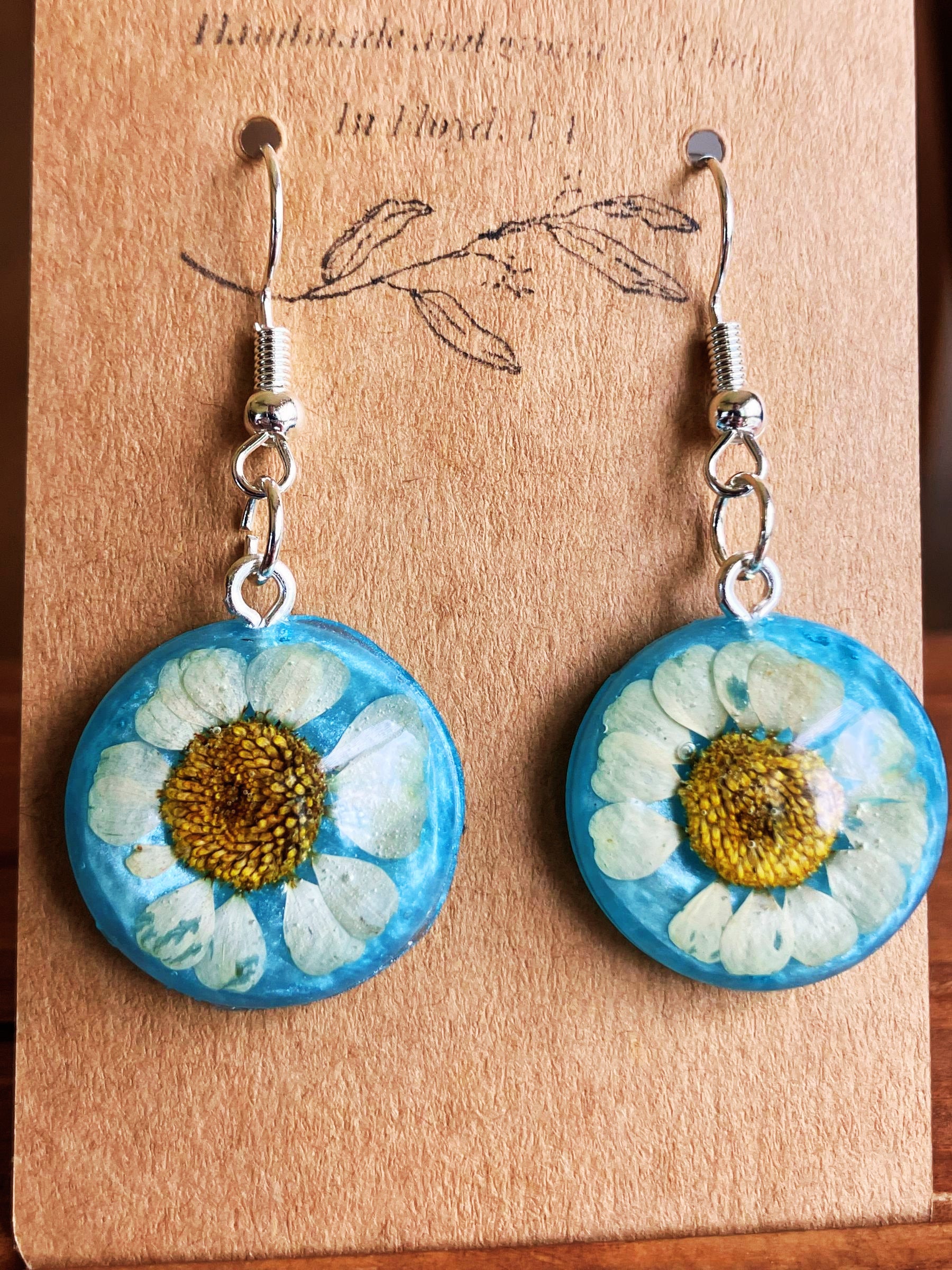 Real Daisy Round resin Earrings